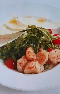 Салаты из морепродуктов. Блюда из морепродуктов.