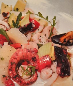 Салат из морепродуктов